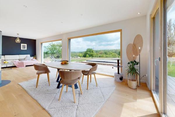 På bildet vises objektet Modern House 3 rooms/Jacuzzi pool/quiet near Basel som ligger i byen Stetten.