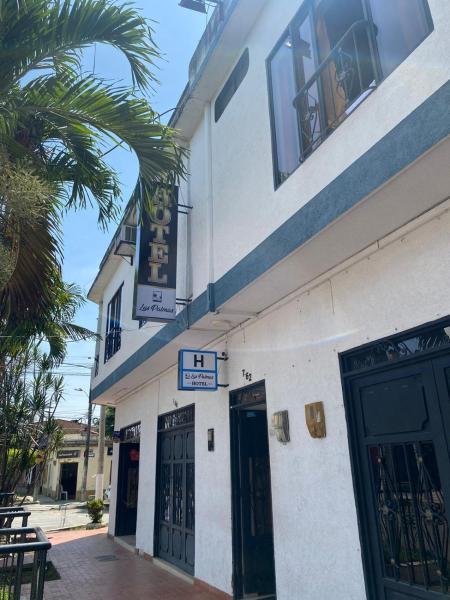 A la foto es mostra l'objecte HOTEL LAS PALMAS situat a la ciutat de Balboa.