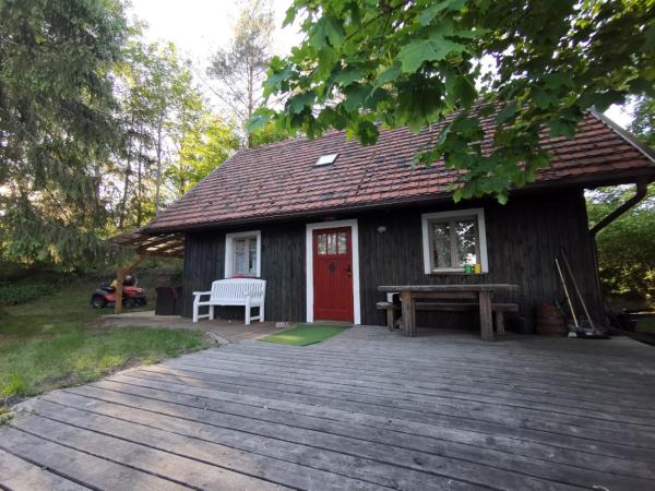 На фото показан объект Chatka nad Wodą, расположенный в городе Lipuska Huta.