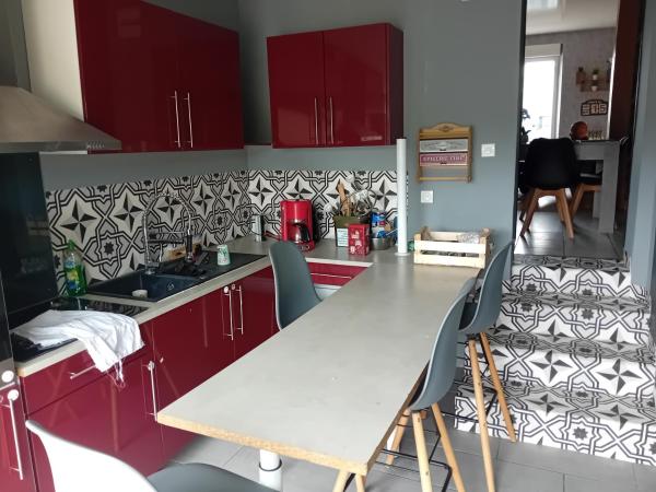 På bilden syns objektet Charmante maison au cœur de la thierache som ligger i staden La Capelle-en-Thiérache.