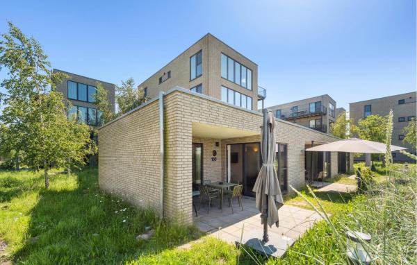 På billedet ses objektet Lovely Home In Lembruchdümmer See beliggende i byen Lembruch.