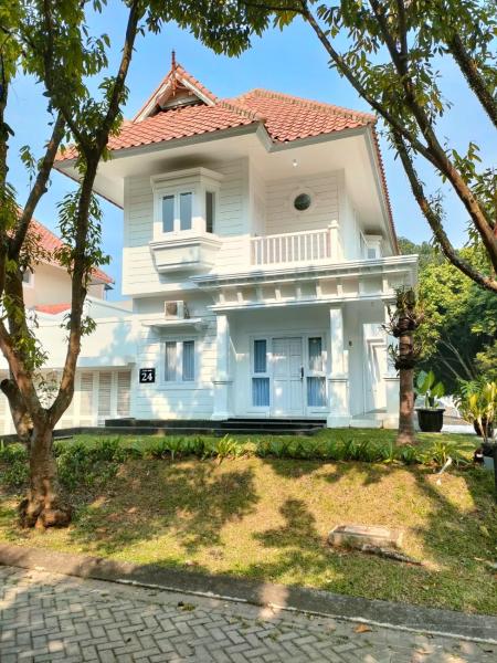Na zdjęciu widoczny jest obiekt Pita Asri Mansion położony w mieście Padalarang.
