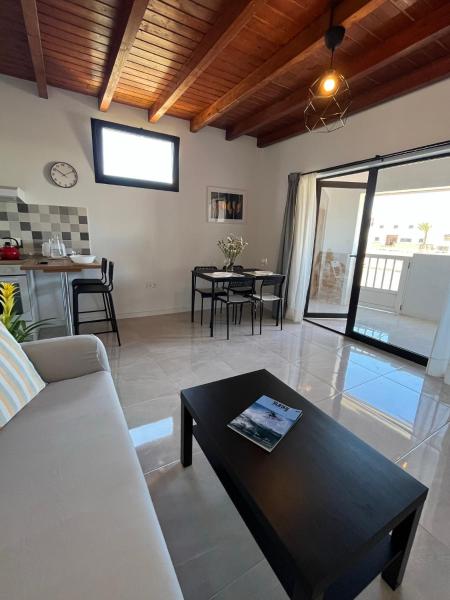 A la foto es mostra l'objecte Moderno apartamento frente al mar en una de las mejores zonas de la Santa en Lanzarote situat a la ciutat de La Santa.