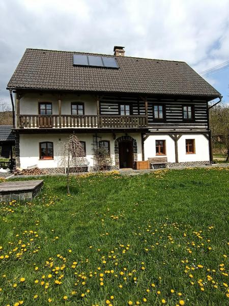 На фото показан объект Cottage Kolné, расположенный в городе Oslovice.