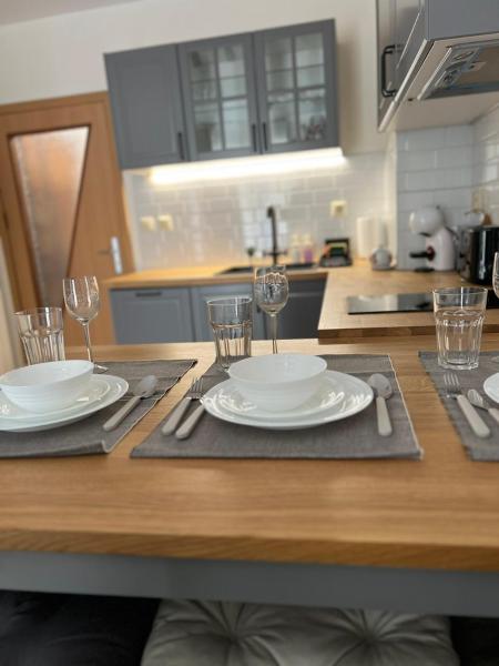 Sun Crib Apartment, Warna