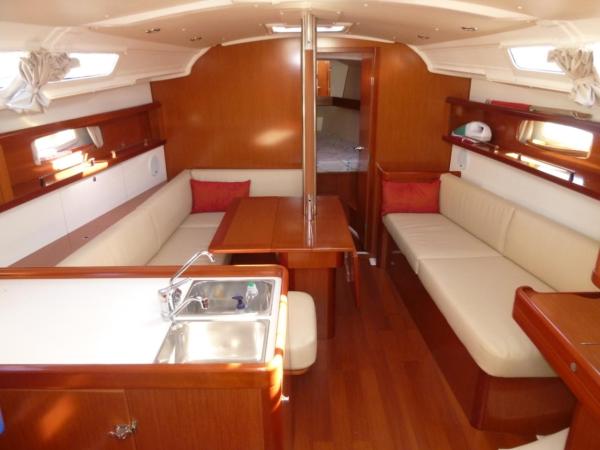 Billede 3: Bed on Boat 37, by Sunset