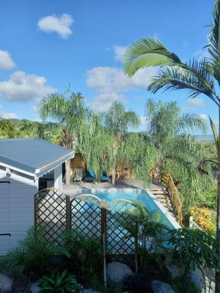 På bilden syns objektet VILLA FLEURS A PAPILLONS Diamant-Anses d'arlet som ligger i staden Morne Blanc.