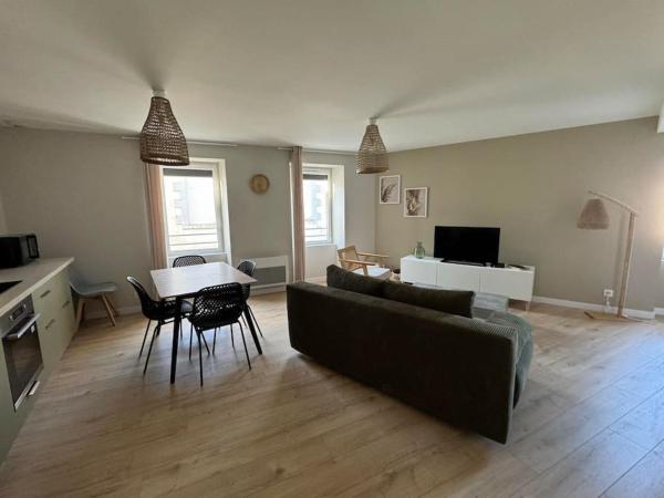 A la foto es mostra l'objecte Appartement duplex 4-6 personnes situat a la ciutat de Cirière.
