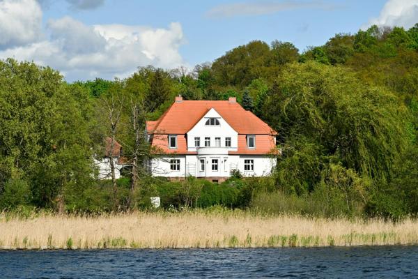Na fotografii je vidět objekt Gutshof-Schwielowsee nacházející se ve městě Franzensberg.