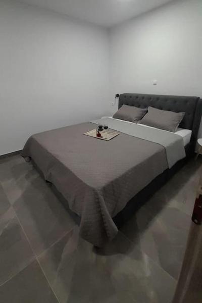 Na fotografii je vidět objekt Villa Mike nacházející se ve městě Amarinthos.