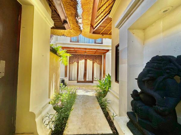 照片显示了位于Jimbaran市的Jimbaran Cozy Stay物件。