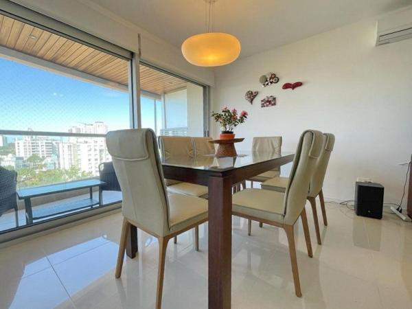 Icon Brava 906, Punta del Este