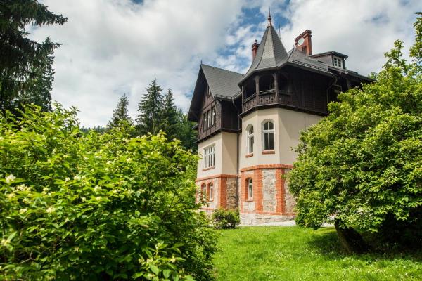 Nella foto è visibile l'oggetto Villa Klara - Apartamenty Wakacyjne situato nella città di Miedzygorze.