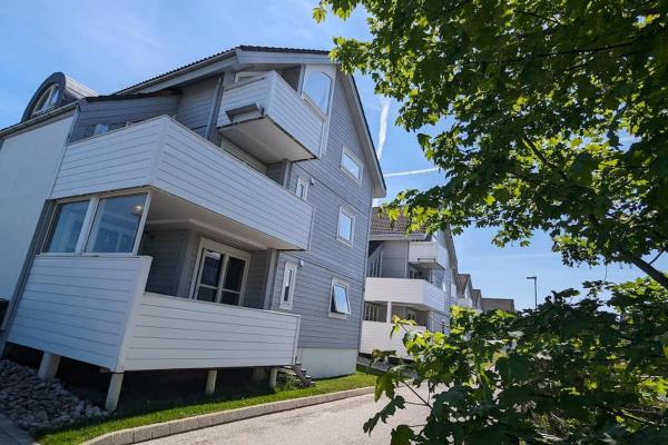 A la foto es mostra l'objecte Spacious apartment with stunning views situat a la ciutat de Stavanger.
