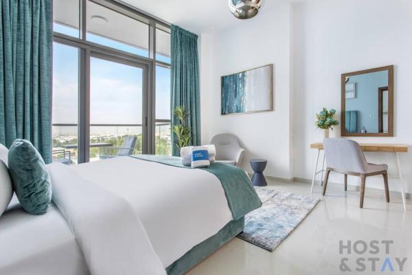 A la foto es mostra l'objecte Serene 1 BR in Damac Hills - Host & Stay situat a la ciutat de Dubai.