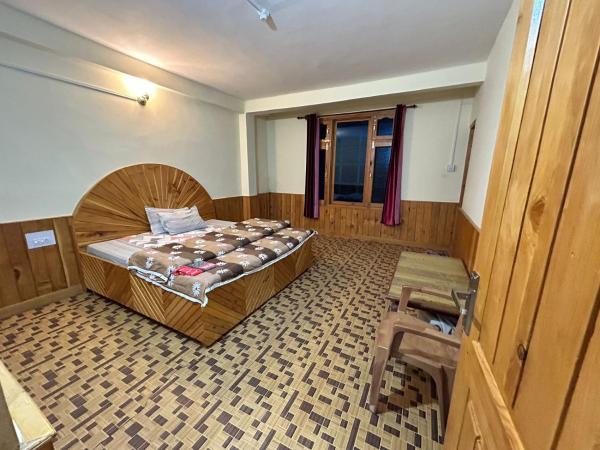 På bildet vises objektet SummerHill Riverview Homestay som ligger i byen Sainj.