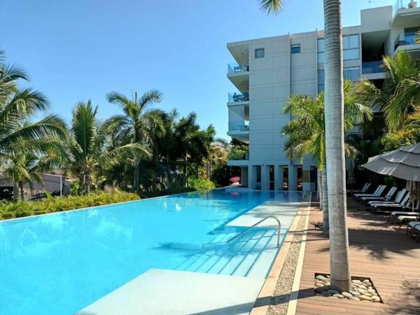 写真にはイスタパ市にあるPenthouse Mareia Ixtapaが写っています。