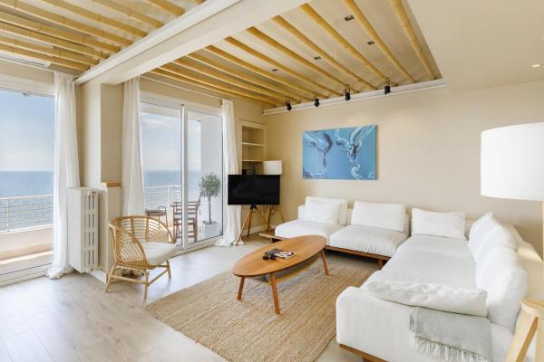Infinity & Beyond by halu! - Seafront apartments photo 3