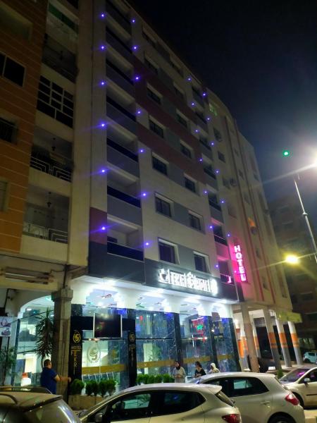 På billedet ses objektet FEKRI HOTEL beliggende i byen Meknès.