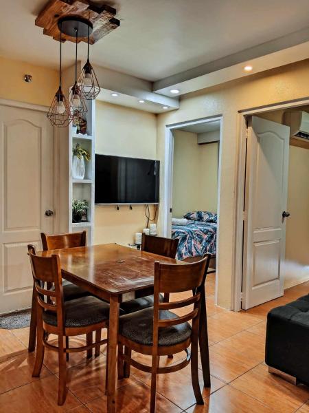 A la foto es mostra l'objecte Sanremo Oasis Unit 1104 situat a la ciutat de Basak.