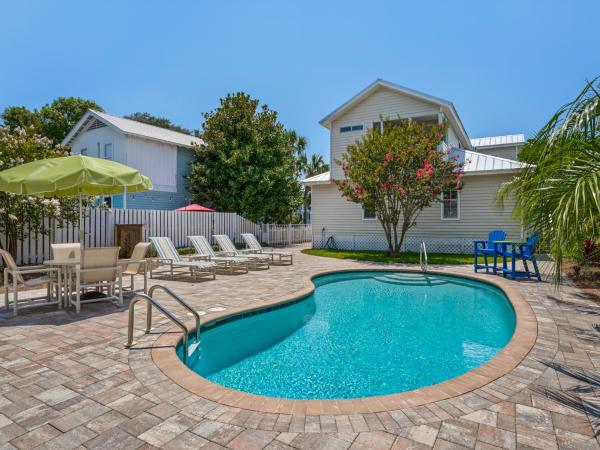 A la foto es mostra l'objecte Cozy Beach House by Newman-Dailey situat a la ciutat de Destin.