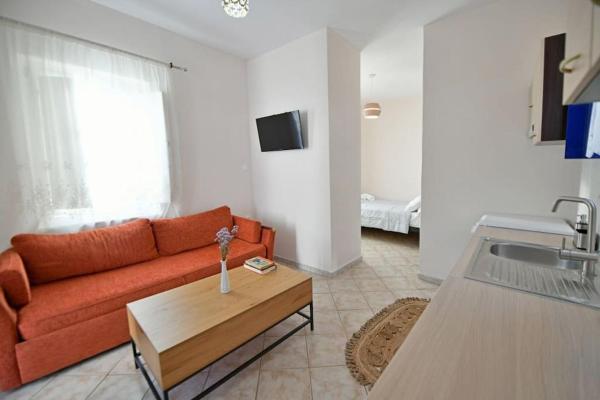 Na zdjęciu widoczny jest obiekt La Casa Del Mar-Studio Apartment położony w mieście Hydra.