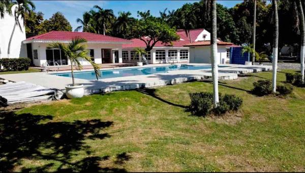 På billedet ses objektet La Palmira beliggende i byen Espinal.