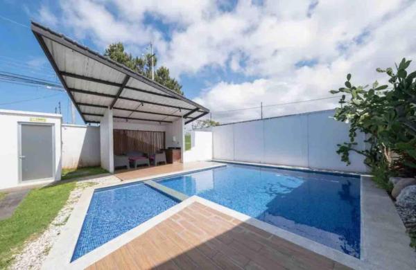 Carport Strong Wifi Vaulted Ceilings - Costa Rica