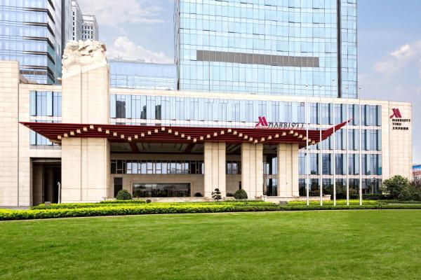 A la foto es mostra l'objecte Yiwu Marriott Hotel situat a la ciutat de Xialuozhai.