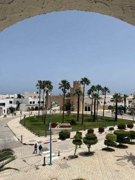 På billedet ses objektet Charmant Bungalow avec Vue Panoramique sur le Port de Kantaoui à Sousse beliggende i byen Sousse.