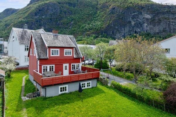 Nella foto è visibile l'oggetto Aurland Guesthouse situato nella città di Aurland.