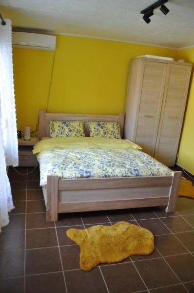 På billedet ses objektet Olive beliggende i byen Ulcinj.