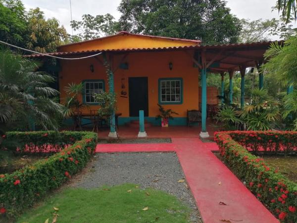 På billedet ses objektet Casa de Campo beliggende i byen Milagro.