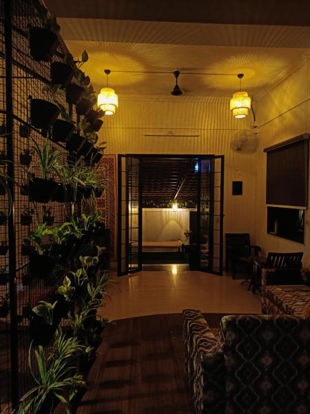 写真にはプネ市にあるNagarik Commune, Baner - Puneが写っています。