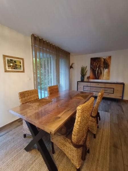 A la foto es mostra l'objecte Urban Retreat, classé 3 étoiles situat a la ciutat de Ebersheim.