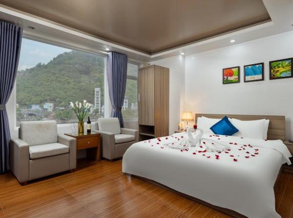 Catba Central Hotel 2