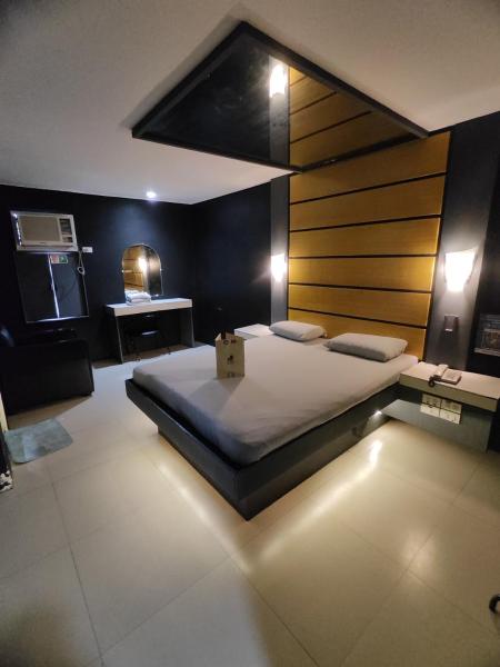 Na zdjęciu widoczny jest obiekt Halina Hotel położony w mieście Pasay.