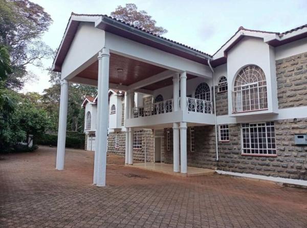 A la foto es mostra l'objecte five bedroom home in keren situat a la ciutat de Karen.