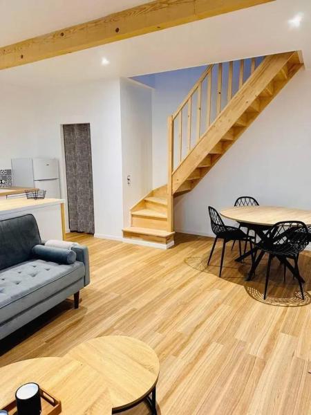 A la foto es mostra l'objecte Maison confortable proche de Barbezieux - 50 m² avec jardin partagé situat a la ciutat de Viville.
