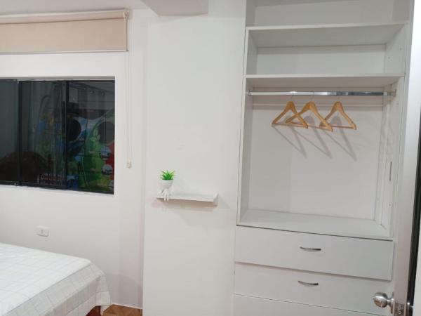 A la foto es mostra l'objecte Hospedaje Alondra situat a la ciutat de Tingo María.