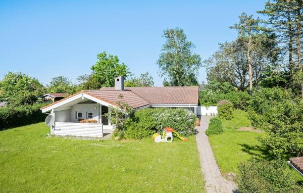 På billedet ses objektet Cozy Home In Slagelse With Wifi beliggende i byen Slagelse.