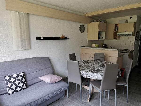 Na fotografii je vidět objekt Appartement 6 pers - 1 ch - Balcon sud - Pied des pistes - La Mongie - FR-1-404-24 nacházející se ve městě La Mongie.