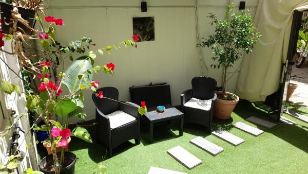 På billedet ses objektet Garden Suite Apartment beliggende i byen Palermo.