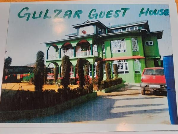 A la foto es mostra l'objecte Gulzar Guest house situat a la ciutat de Srinagar.