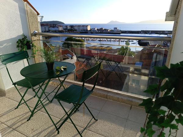 A la foto es mostra l'objecte Oliveira de Portosín situat a la ciutat de Linteiros.