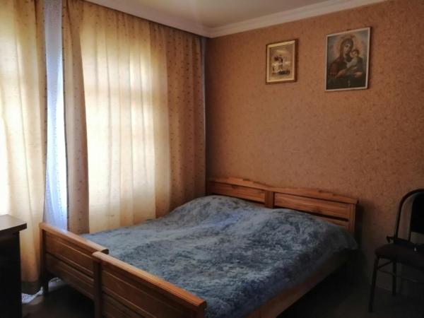 Na fotografii je vidět objekt Maia's Guesthouse nacházející se ve městě Machakhela.