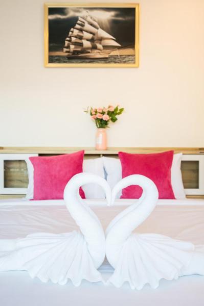 På billedet ses objektet Fora Boutique Hotel beliggende i byen Karon Beach.
