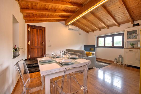 Na fotografii je vidět objekt 270 - Le Yucche Country House, nel verde di Casarza, 15 Minuti d'auto dal Mare nacházející se ve městě Casta.