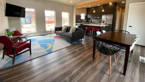 Fotografia 6: Timber & Tin F 2Bed 2Bath w Pool & Rooftop Deck