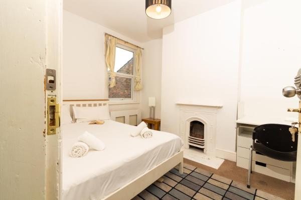 Lovely Private Rooms near MCR Centre, Manchester